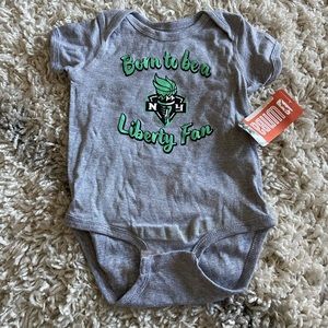 NWT New York Liberty Outfit